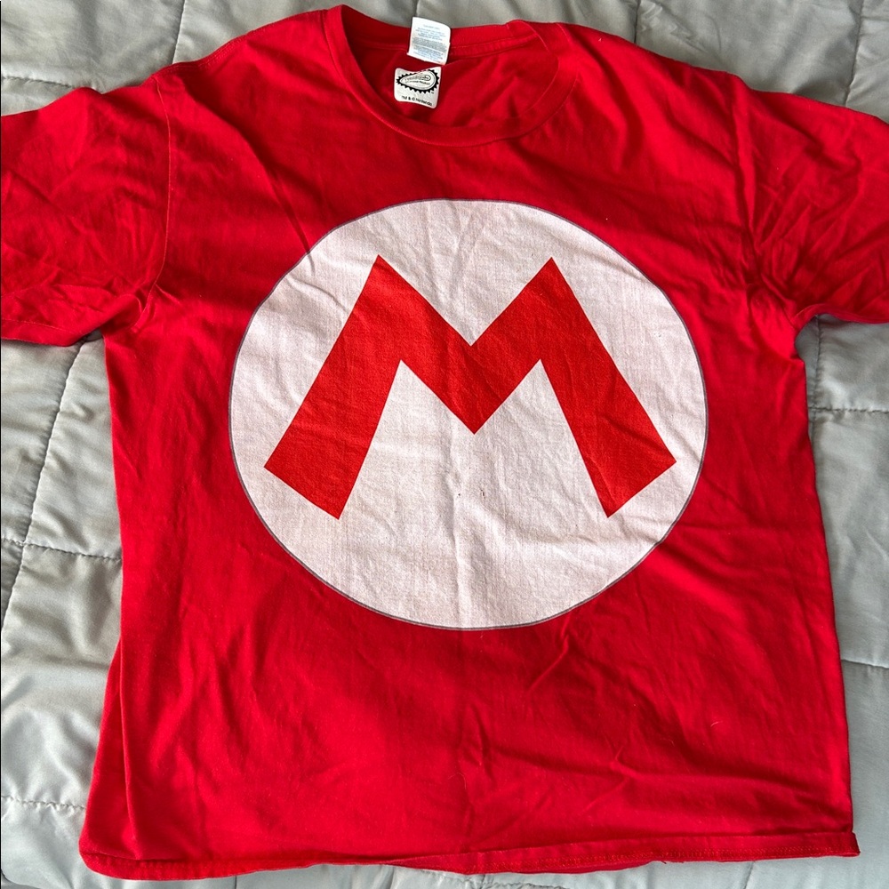 Port and Company, Nintendo red Mario shirt